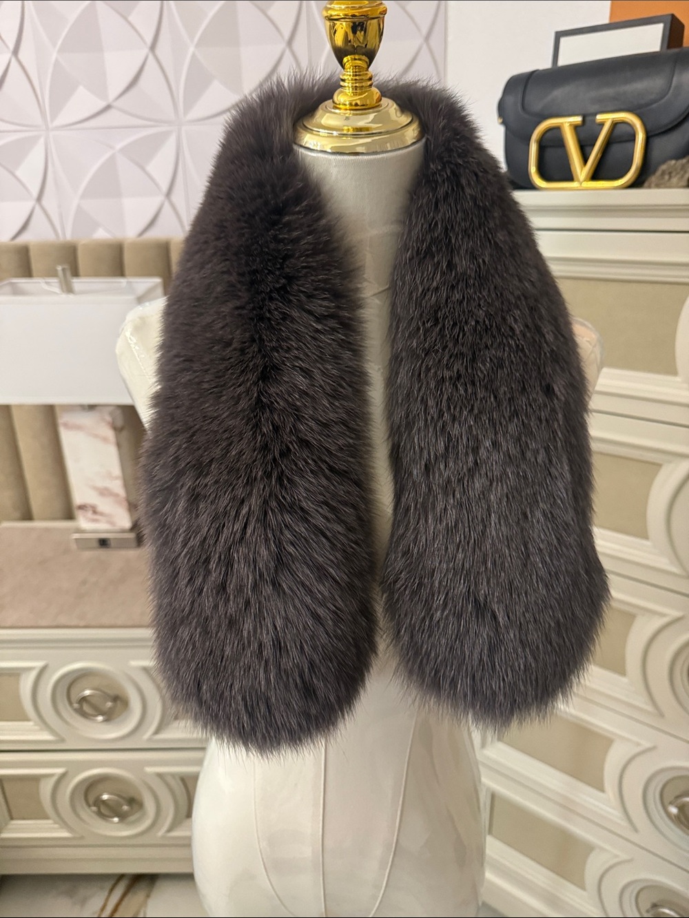 Saga fox fur thick pelts